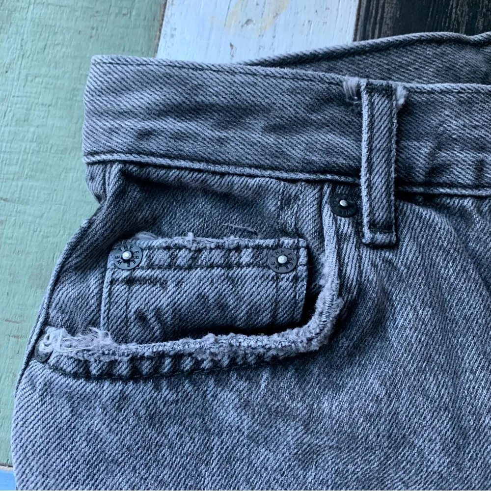 NWT Free People Maggie Mid-Rise Straight Jeans Distressed Denim Bottlerocket - Picture 11 of 13